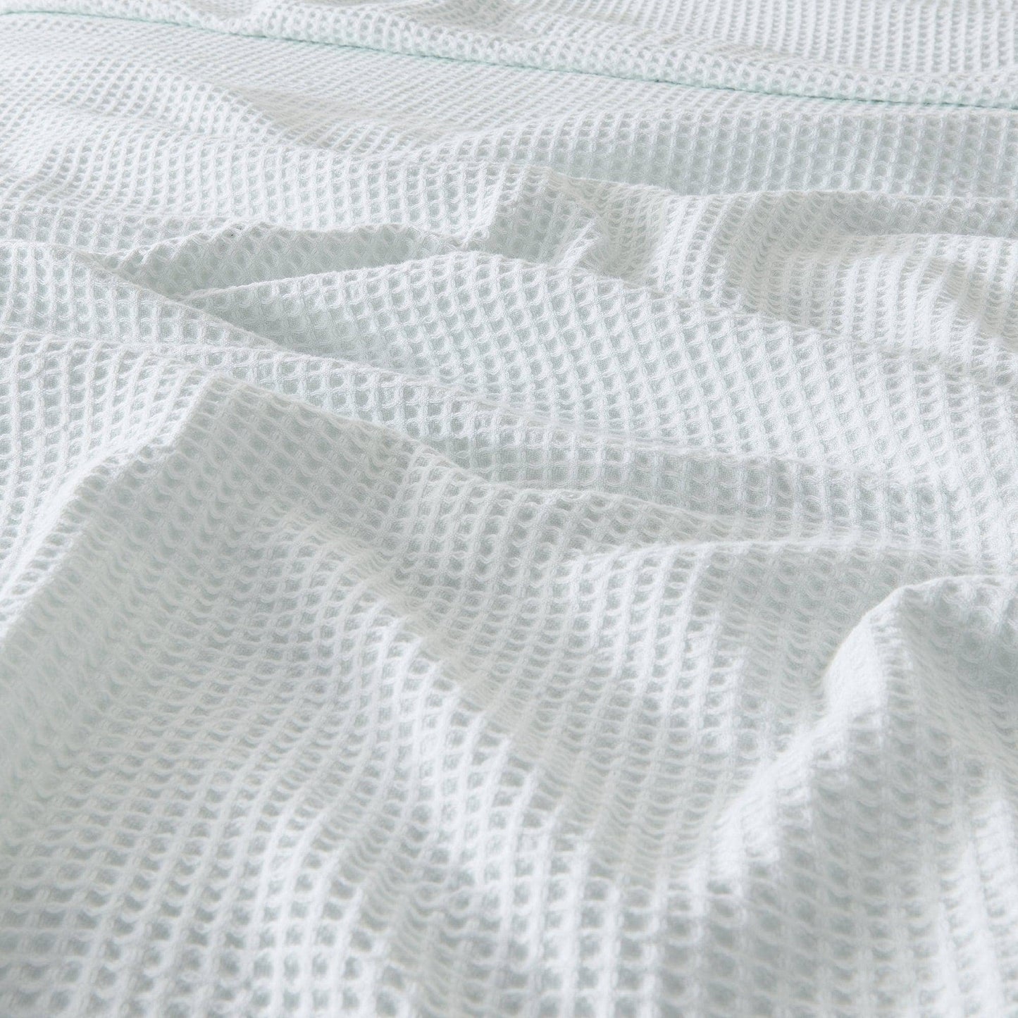 BH Collective - 100% Cotton Waffle Weave Blanket - Mikala Collection: Full / Queen / Oatmeal