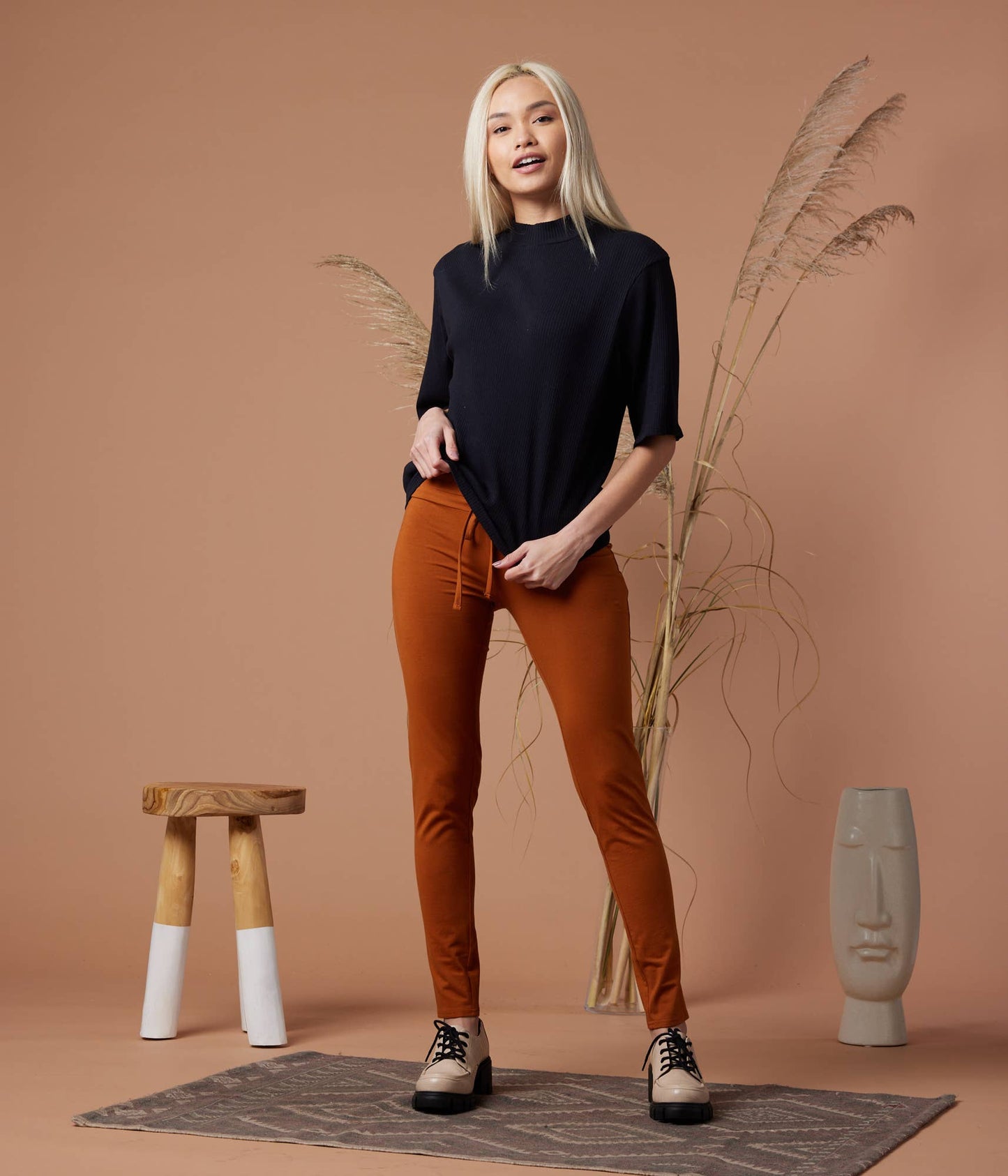 Known Supply - Olympia Legging: S / Camel