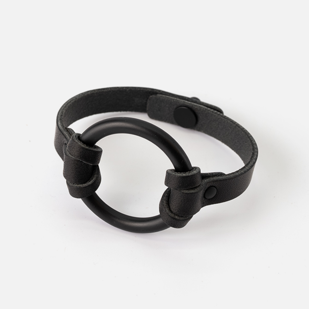 O-Ring Chinati Bracelet: Small / Natural / Black