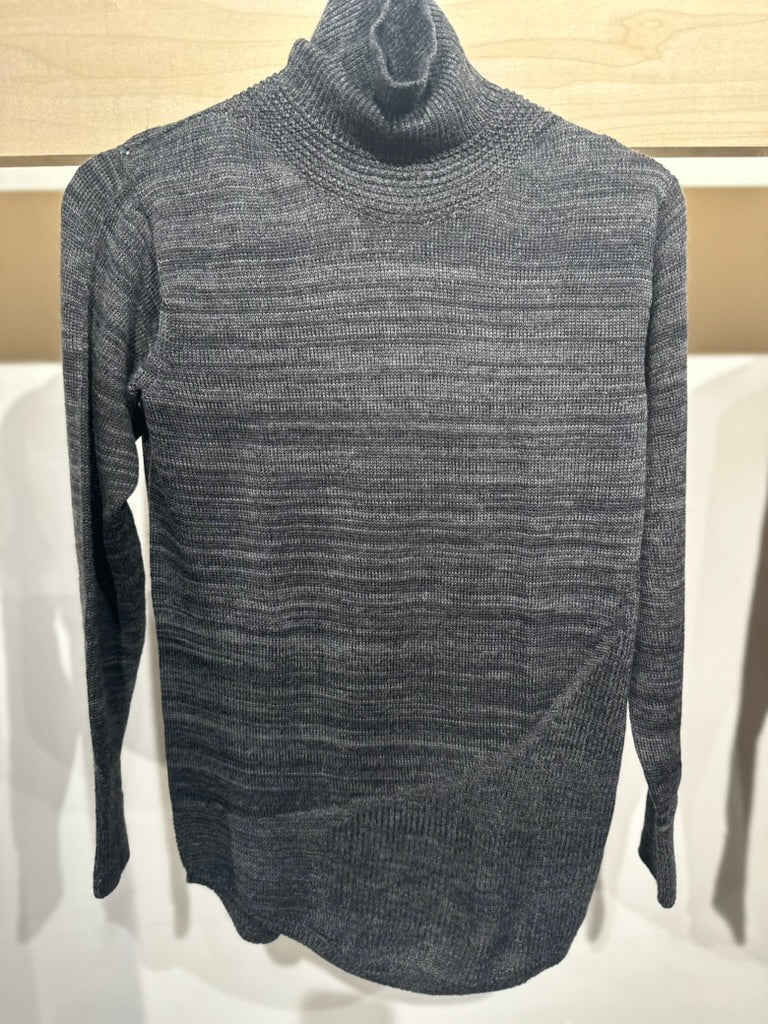 Tamaki-Niime TO Knit Peak Mock Neck Fitted Sweater