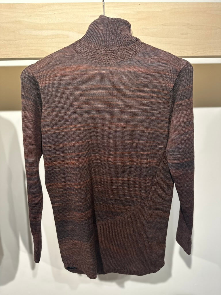 Tamaki-Niime TO Knit Peak Mock Neck Fitted Sweater