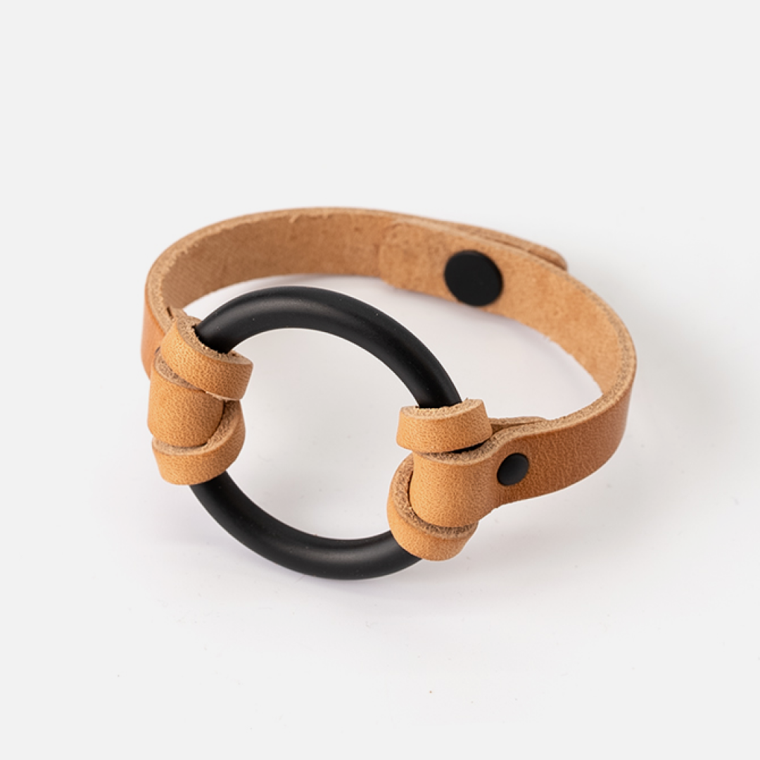 O-Ring Chinati Bracelet: Small / Natural / Black