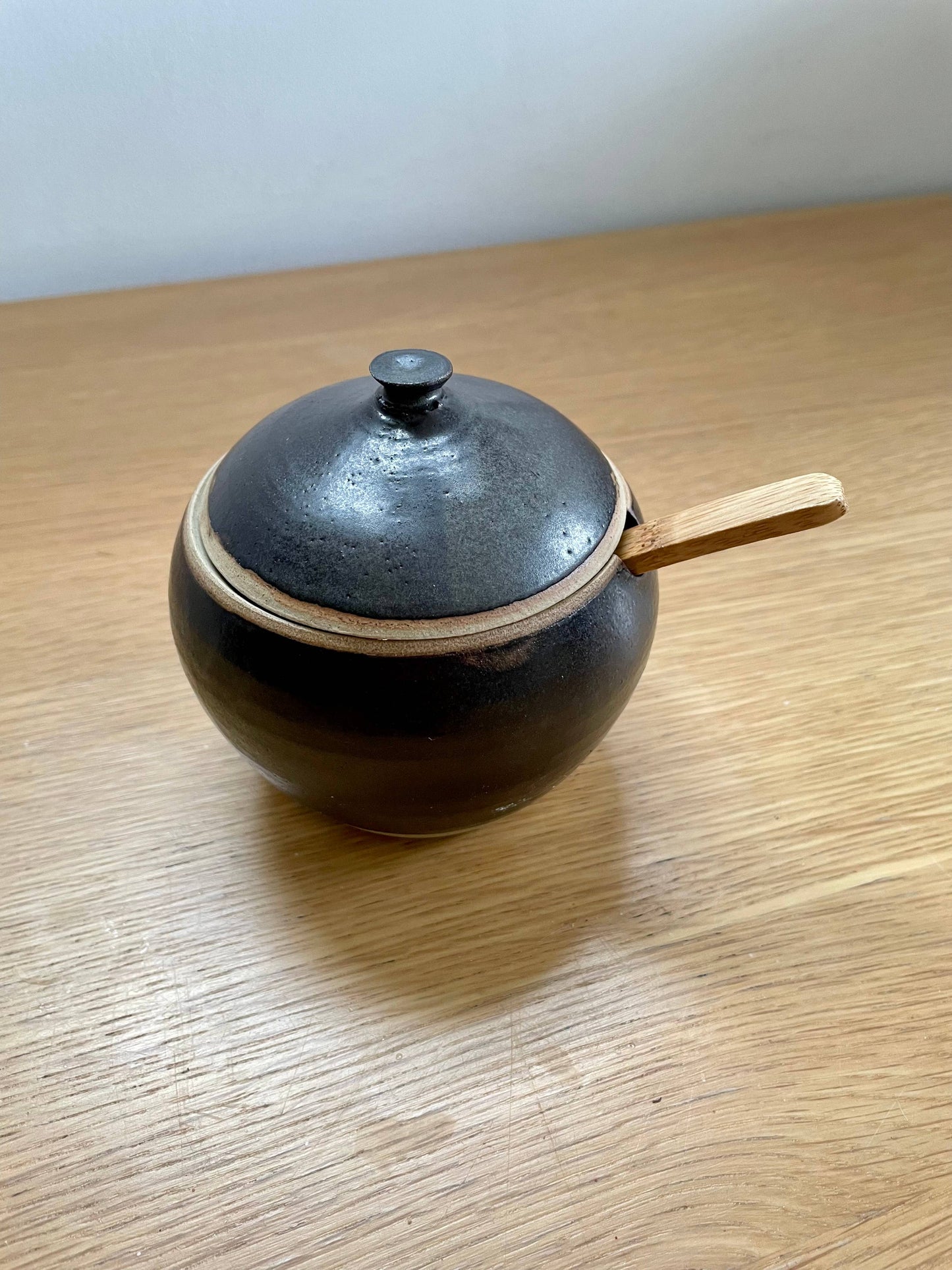 Ceramic Salt/Sugar/Spice pot with wooden spoon, black